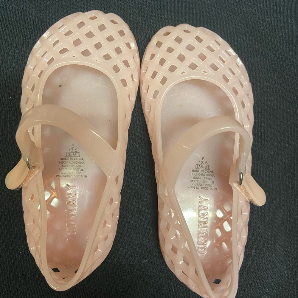 Pink Toddler girl’s jelly’s